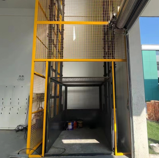 沈阳导轨式升降机助力物流园破解运输难题